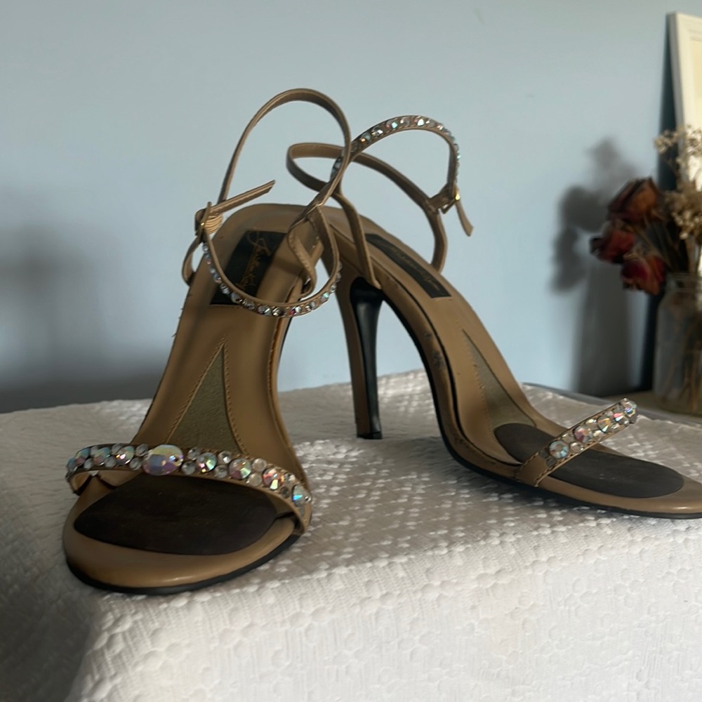 Johnathan Kayne Heels